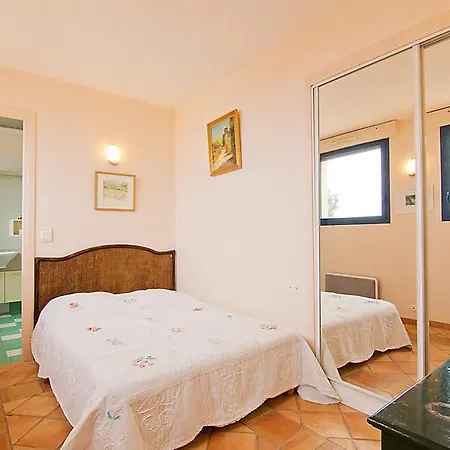 Saint-aygulf Sleeps 6 Pool Air Con Wifi Saint Aygulf
