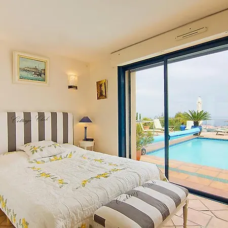 Saint-aygulf Sleeps 6 Pool Air Con Wifi