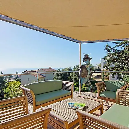 Saint-aygulf Sleeps 6 Pool Air Con Wifi